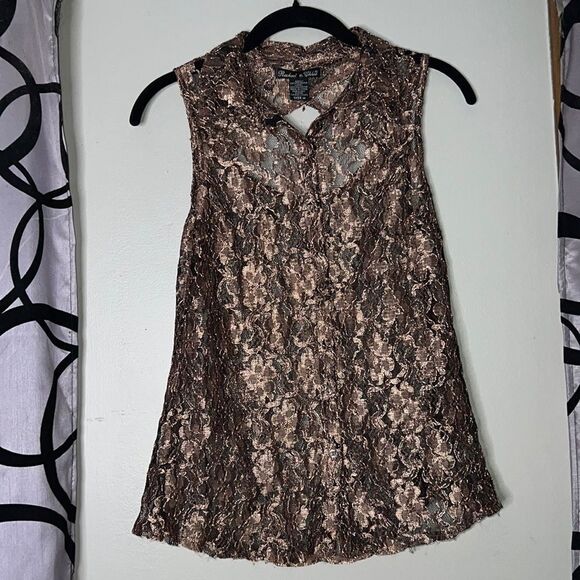 Lace Button-Up Tank Medium - Picture 1 of 14